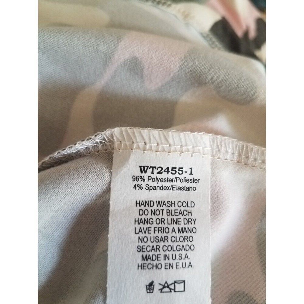 Women's Top 1X Pink Camo Camouflage by Watermelon NWOT - Picture 5 of 7